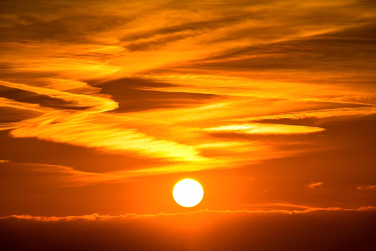Quantas vezes o Sol é maior que a Lua? Fatos impressionantes